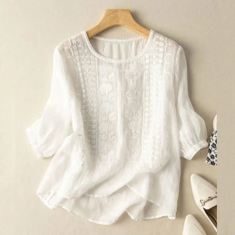 Aura – Blusa Relajada Bordada
