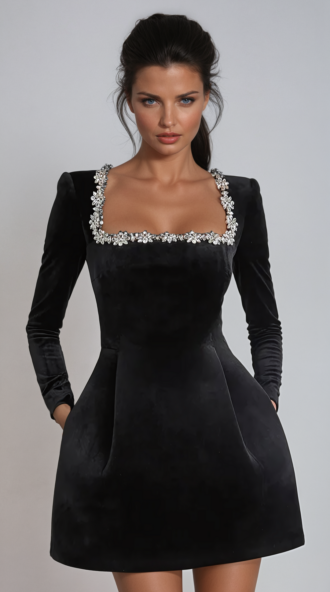 Josie | Vestido mini adornado de terciopelo